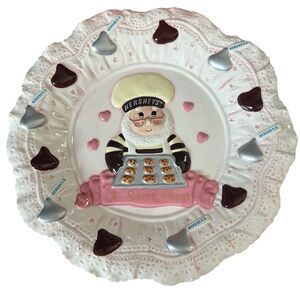 Hershey's 'A Sweet Treat' Textured Ceramic Decorative Scalloped Cookie Plate